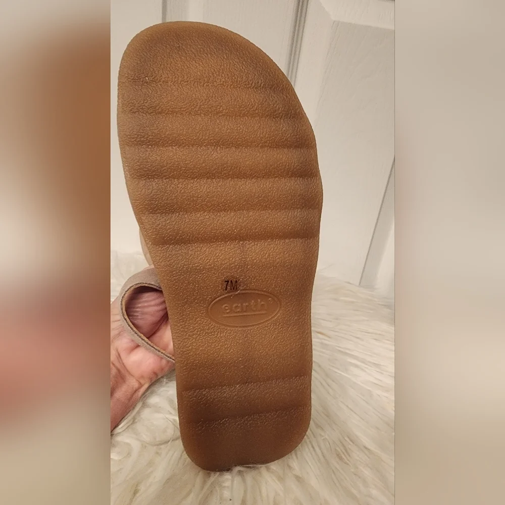 EARTH Luciana Adjustable Ankle Strap Casual Sandals size 7 - Picture 8 of 9